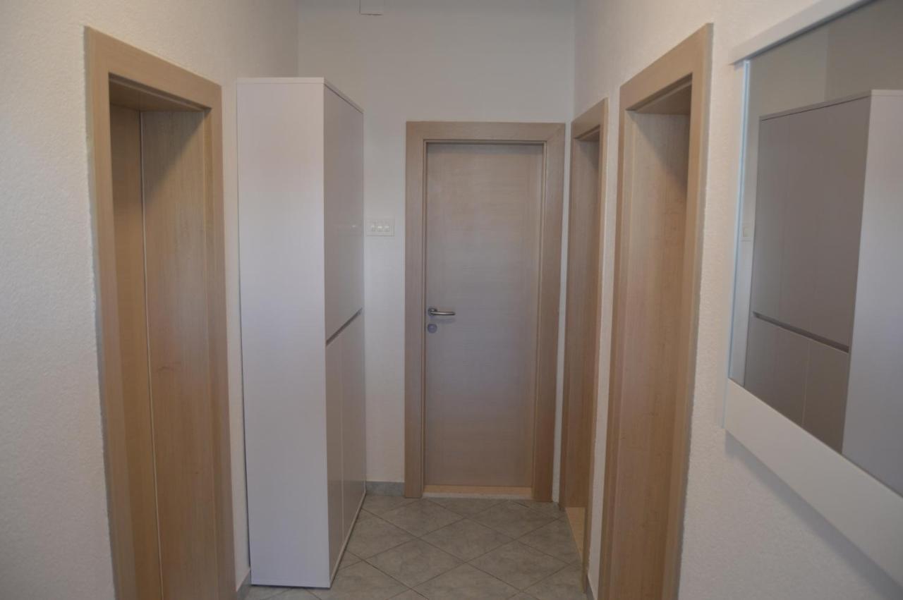 Lipa Mare Apartment Solin Exterior foto